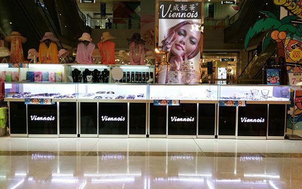 玻璃展柜都有哪些優點？為何受歡迎？